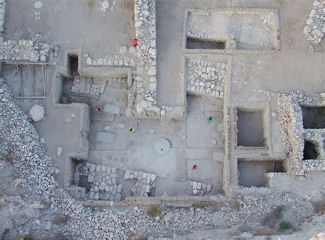 Early Bronze Age: Megiddo's Great Temple and the Birth of Urban Culture ...