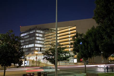 The U.S. city with the coolest Police Headquarters! (better, Los Angeles, cons) - City vs. City ...