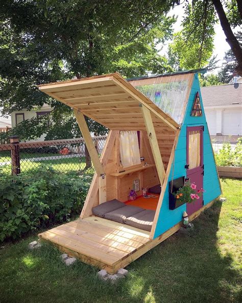 Diy Pallet Playhouse For Kids - Image to u