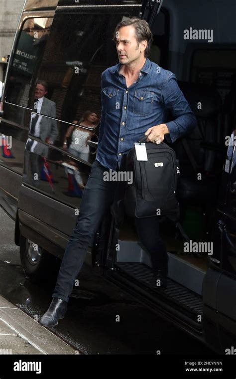 New York - NY - 20190620 Jack White and his bandmates arrive at 'The Late Show with Stephen ...