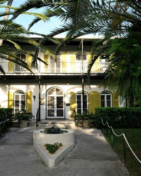 Ernest Hemingway's House In Key West Has Charm, Cats And A Urinal ...