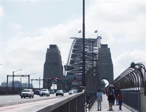 Sydney Harbour Bridge Walk - Sydney Coast Walks