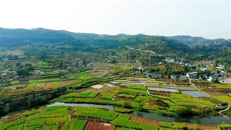 航拍南方乡村田野_3840X2160_高清视频素材下载(编号:3896738)_实拍视频_光厂(VJ师网) www.vjshi.com