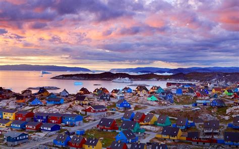 colorful houses of greenland photo | One Big Photo