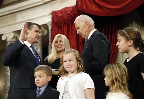 New Senate - Joe Biden final Senate swearing-in: Jokes, smiles, and selfies - Pictures - CBS News