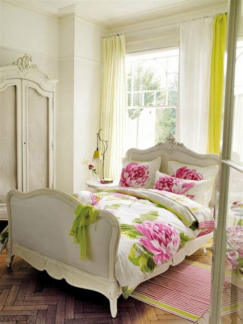 30 Shabby Chic Bedroom Decorating Ideas - Decoholic