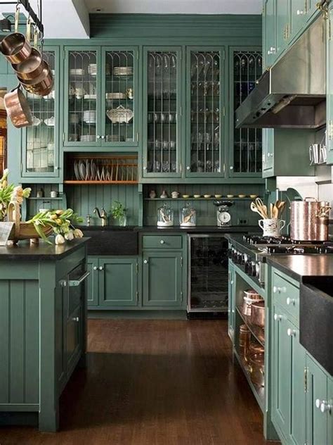 30+ Farmhouse Green Kitchen Cabinets – HomeDecorish