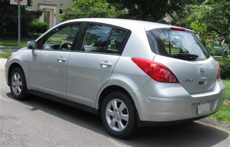 2008 Nissan Versa - Information and photos - MOMENTcar