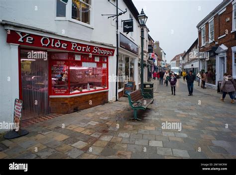 Beverley town centre shops prior to Christmas Stock Photo - Alamy