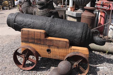 Fabulous Large Ocean-Salvaged Maritime 69lb Carronade Cannon on Carriage