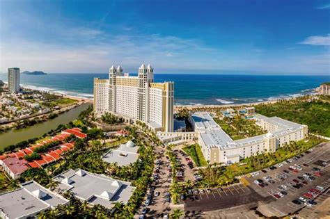 Riu Emerald Bay Hotel, Mazatlan, Mexico - PriceTravel