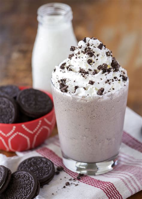 Homemade Oreo Shake {Made in Minutes!} | Lil' Luna