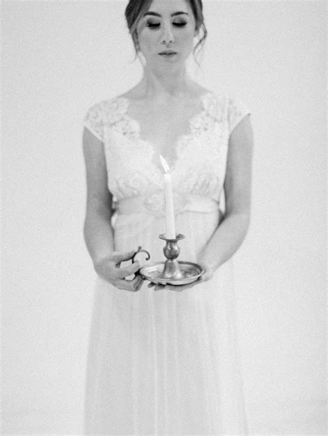 An Exquisite Jane Austen Inspired Bridal Shoot - Chic Vintage Brides ...