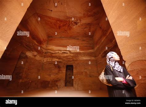 Petra inside al khazneh treasury hi-res stock photography and images ...