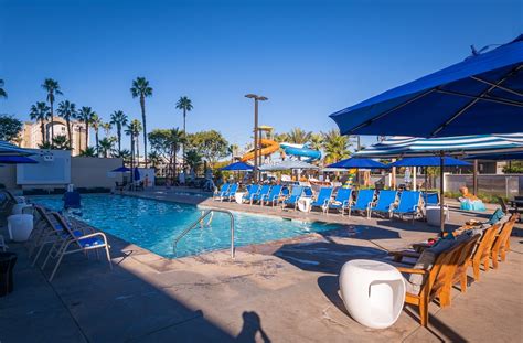 Cambria Hotel & Suites Anaheim Resort Review - showbizztoday