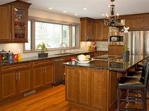 Luxury Kitchen Ideas Counters, Backsplash amp; Cabinets | Top Kitchen ...