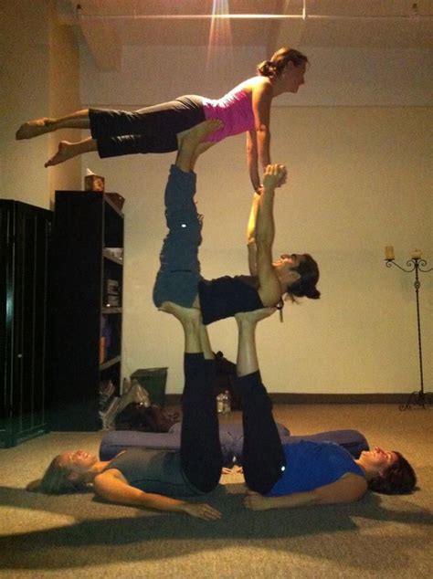 acroyoga. Poses Gimnásticas, Group Yoga Poses, Couples Yoga Poses, Acro Yoga Poses, Yoga Poses ...