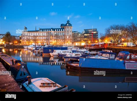 Bristol harbour hi-res stock photography and images - Alamy