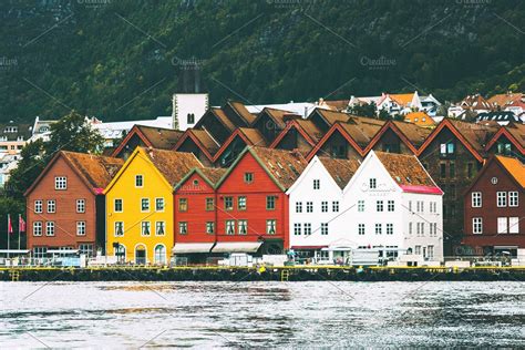 Bergen city old historical houses | Norwegian architecture, Scandinavian architecture, Norway house