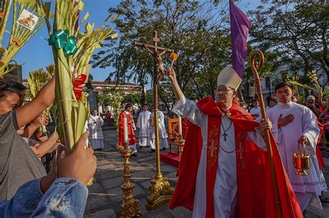 Cardinal Tagle leads Palm Sunday celebration | ABS-CBN News