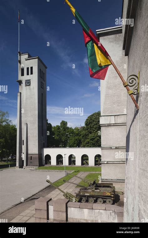 Lithuania, Central Lithuania, Kaunas, Unity Square, clock tower Stock ...