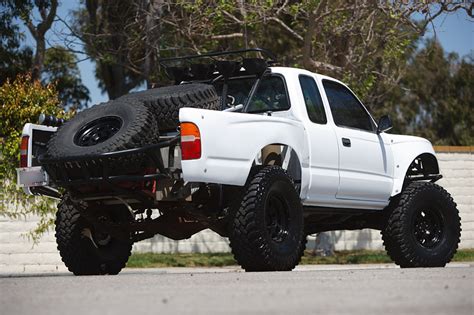 Toyota Tacoma Prerunner - amazing photo gallery, some information and ...