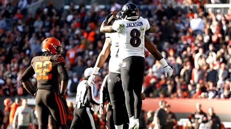 Ravens Clinch Top Seed in AFC Playoffs With Win