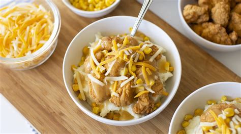 The Famous KFC Bowl [Copycat Recipe] - TheFoodXP