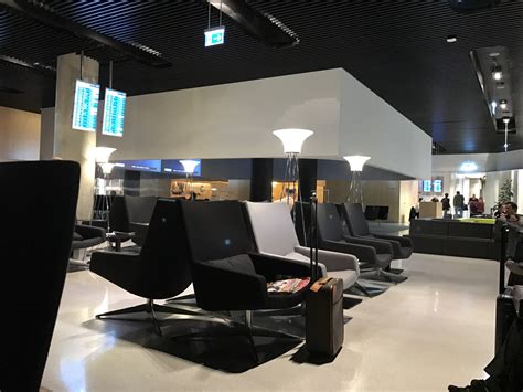 LIS: ANA Airport Lounge Reviews & Photos - Terminal 1, Lisbon Portela Airport | LoungeBuddy