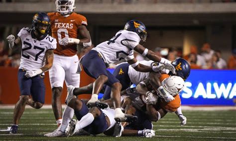 Texas Longhorns vs. Oklahoma Sooners odds, tips and betting trends ...