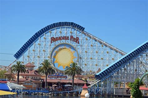 California Adventures Paradise Pier Roller Coaster Editorial Image ...