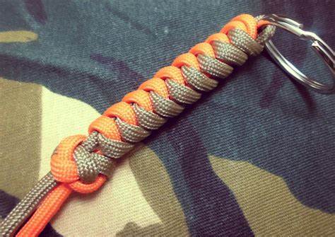 Snake Knot | Snake knot, Paracord projects, Handmade