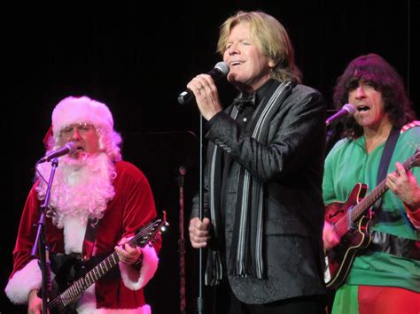 Peter Noone and Herman's Hermits treat Villagers to pair of rocking sold-out concerts | Villages ...