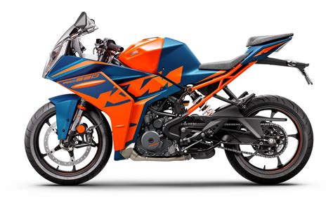 2022 KTM RC390 Guide • Total Motorcycle