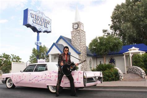 Vegas: Elvis-Themed Graceland Chapel Wedding or Vow Renewal | GetYourGuide