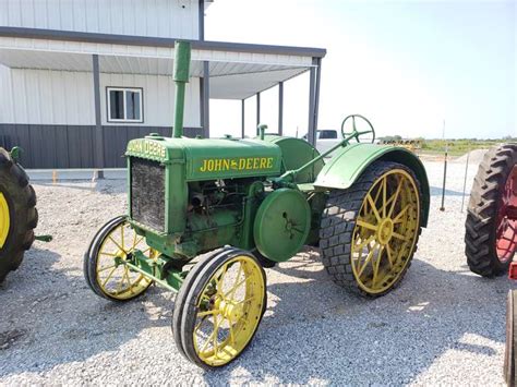 1929 John Deere Model D tractor - Adam Marshall Land & Auction, LLC