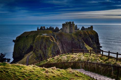 Dunnottar Castle Wallpaper