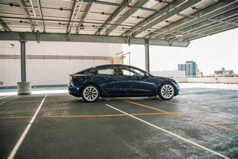 PICTURE CAR SERVICES LTD | Tesla Model 3 Blue 2022 Midnight Blue ...