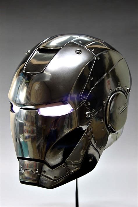 Best 25+ Iron man helmet ideas on Pinterest | Mens motorcycle helmets, Iron man bike helmet and ...