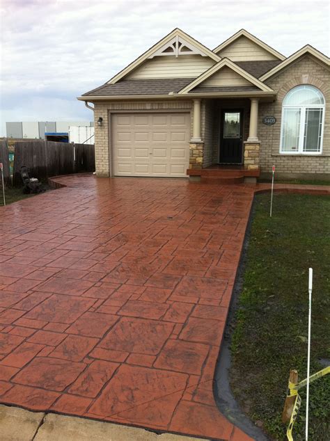 Grand Ashlar Slate Stamped Concrete Driveway in London Ontario Stamped ...