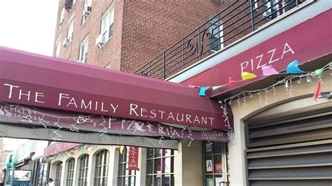 The Family Restaurant - CLOSED - 35 Photos & 70 Reviews - Italian ...