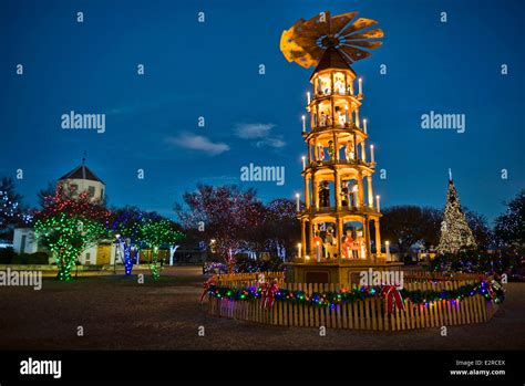 Fredericksburg, Texas, USA. 10th Dec, 2013. A German Christmas Stock ...