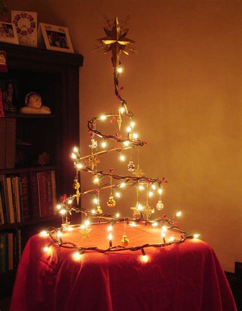 Collapsible Christmas Tree With Lights