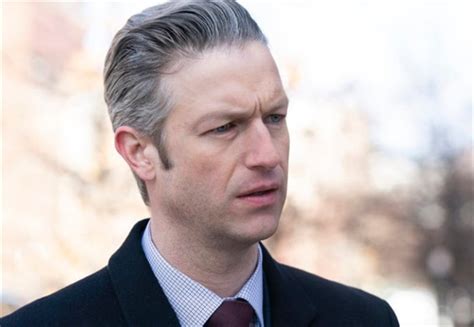 Law & Order: SVU Spoilers: The Character Of Carisi Isn't Peter ...