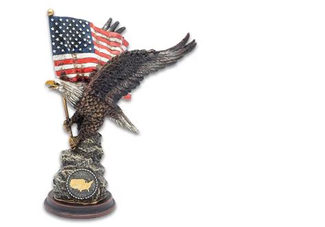 American Flag Eagle Statue - Hero Outdoors