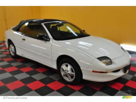 1998 Bright White Pontiac Sunfire SE Convertible #26744094 | GTCarLot.com - Car Color Galleries