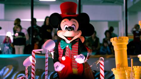 10 reasons to Install Mickey Mouse Christmas Lights Outdoor - Warisan ...