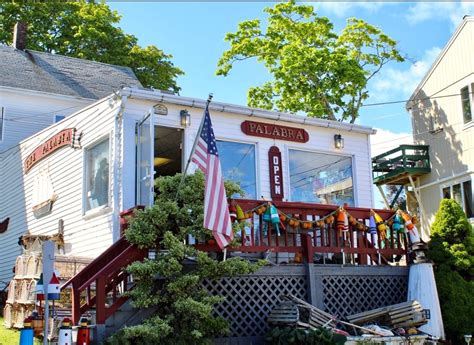 Cute lobster restaurant in Maine. | Lobster restaurant, Restaurant, Store fronts