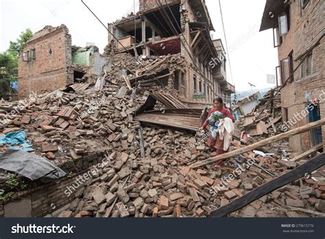 2,665 Earthquake damage nepal Images, Stock Photos & Vectors | Shutterstock