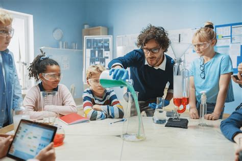 How to Be a Good Chemistry Teacher - What to Know